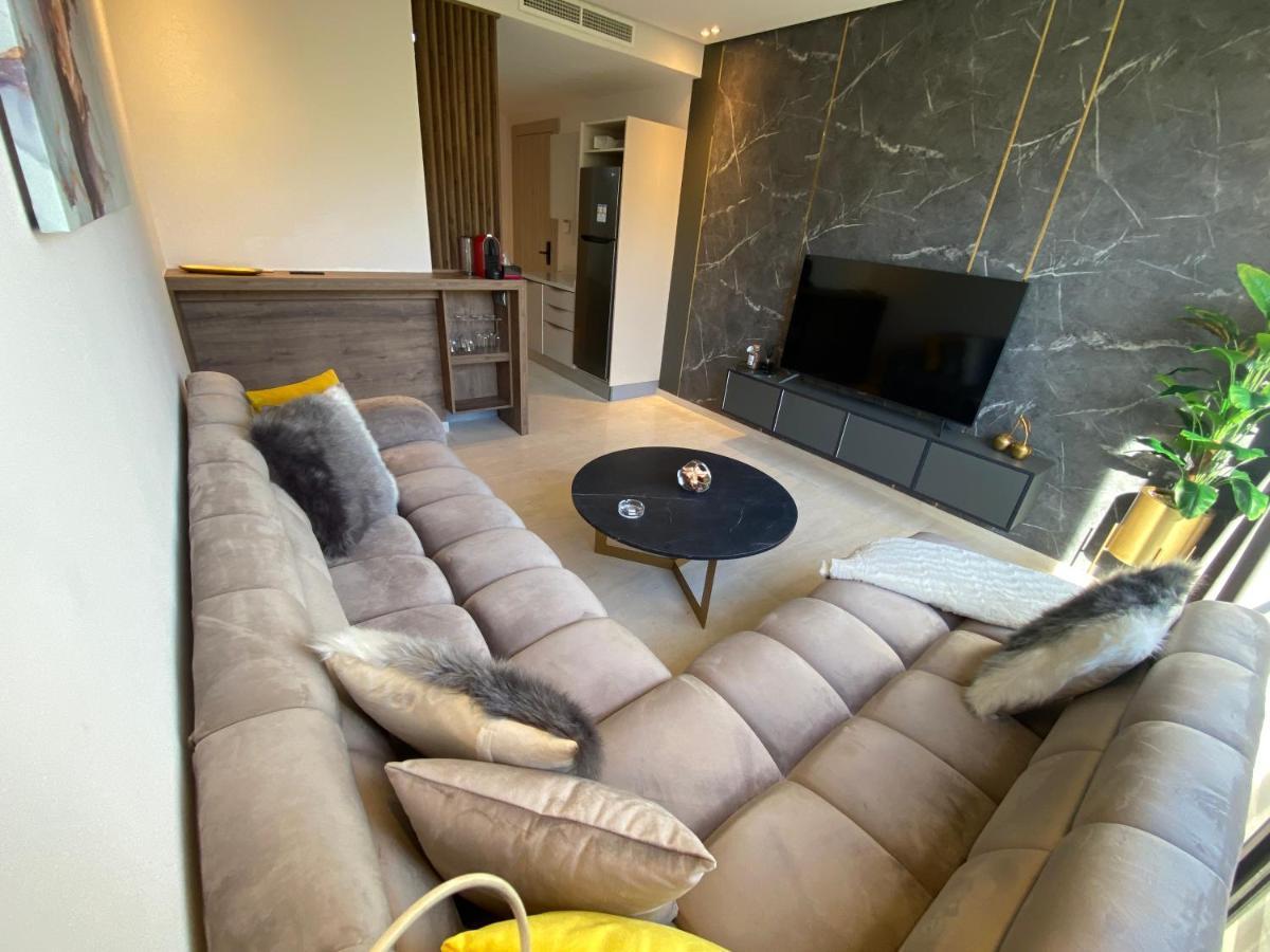 Tres Beau Studio A Ain Diab Casablanca Exterior photo